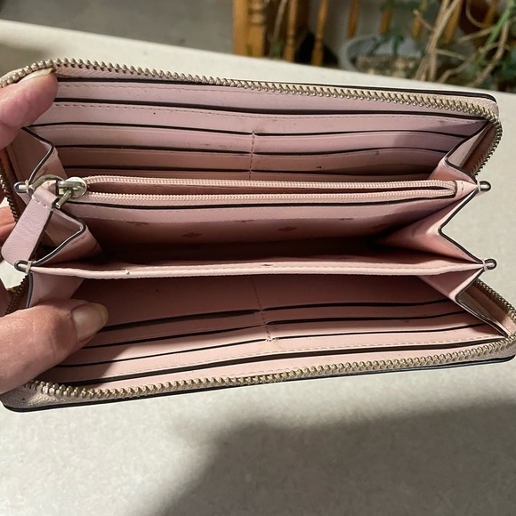 Kate Spade Wallet - Picture 2 of 2